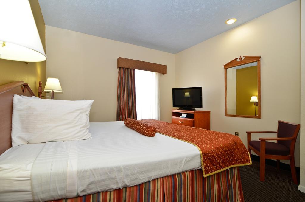 America'S Best Value Inn & Suites-Clinton Exterior foto