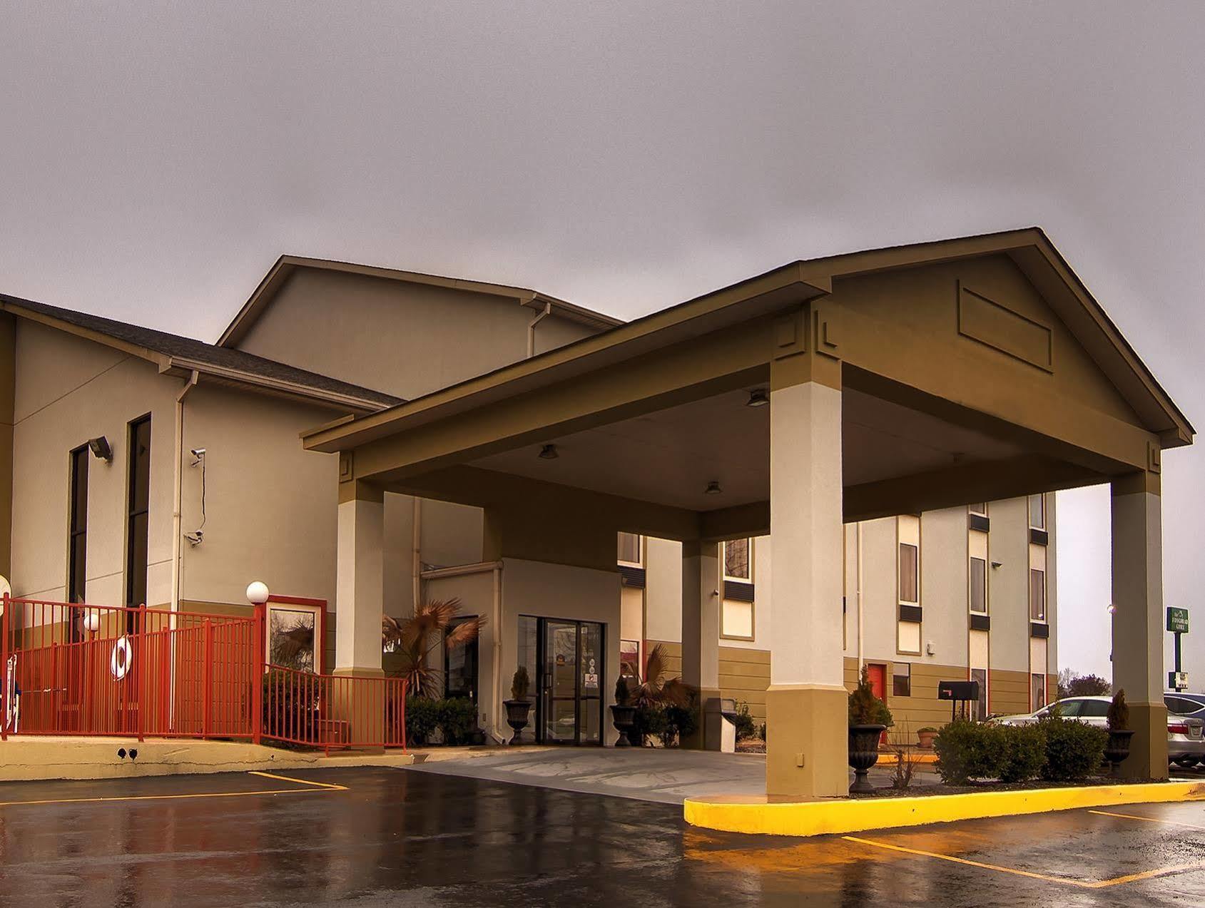 America'S Best Value Inn & Suites-Clinton Exterior foto